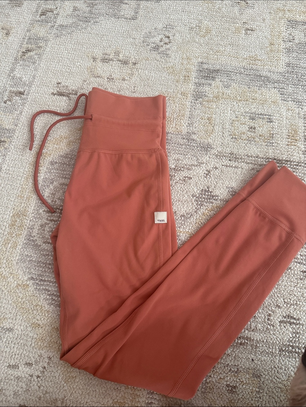 Vuori High-Waist Leggings in Terracotta